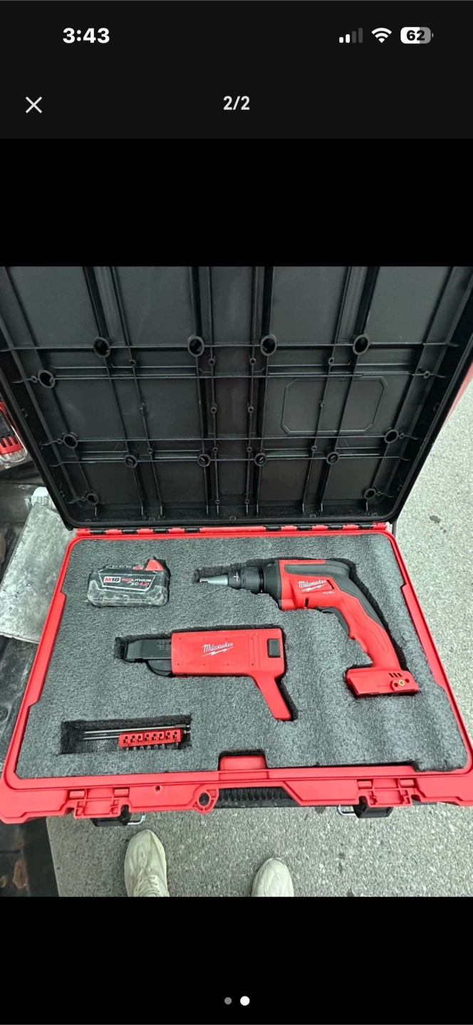 Milwaukee M18 FUEL Drywall Screw Gun Kit