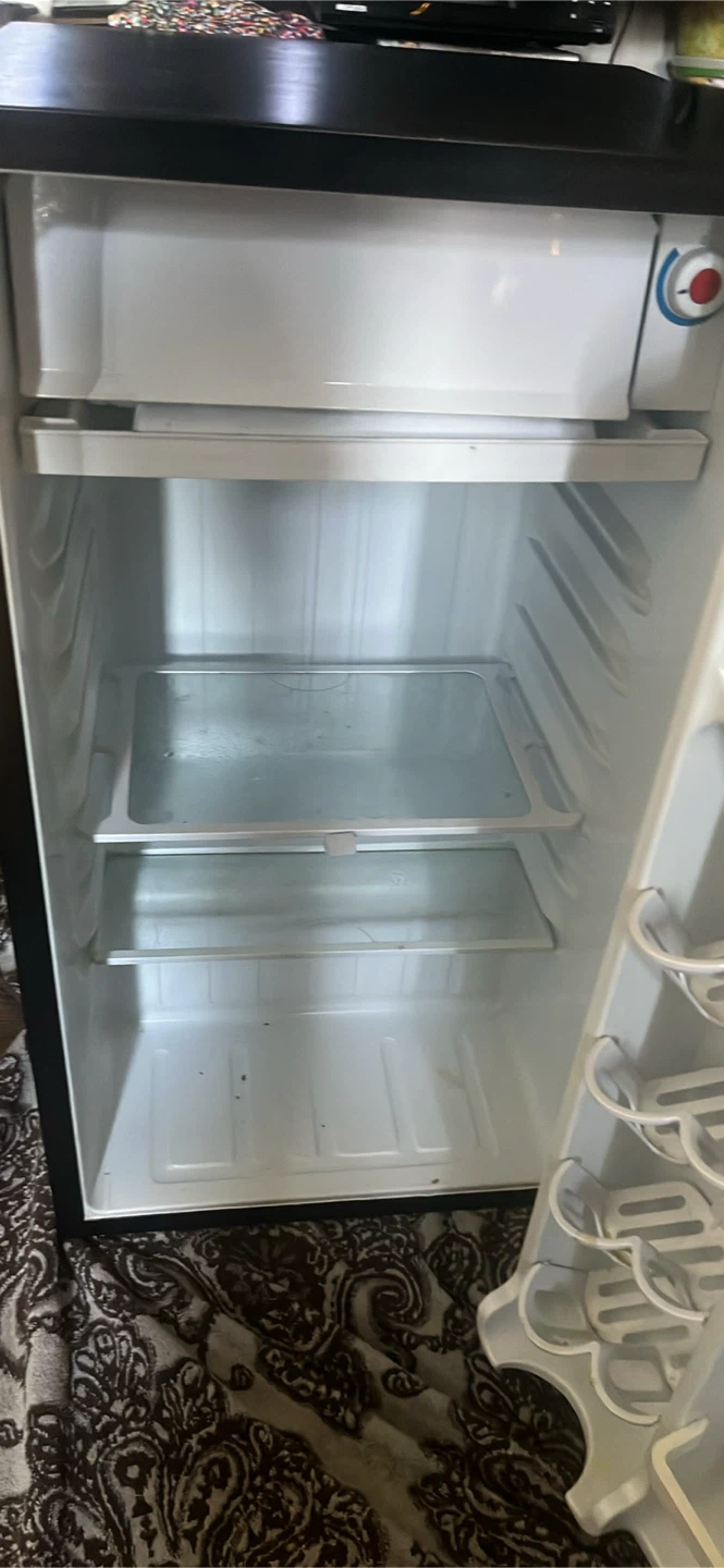 Danby Designer Mini Fridge - photo 3