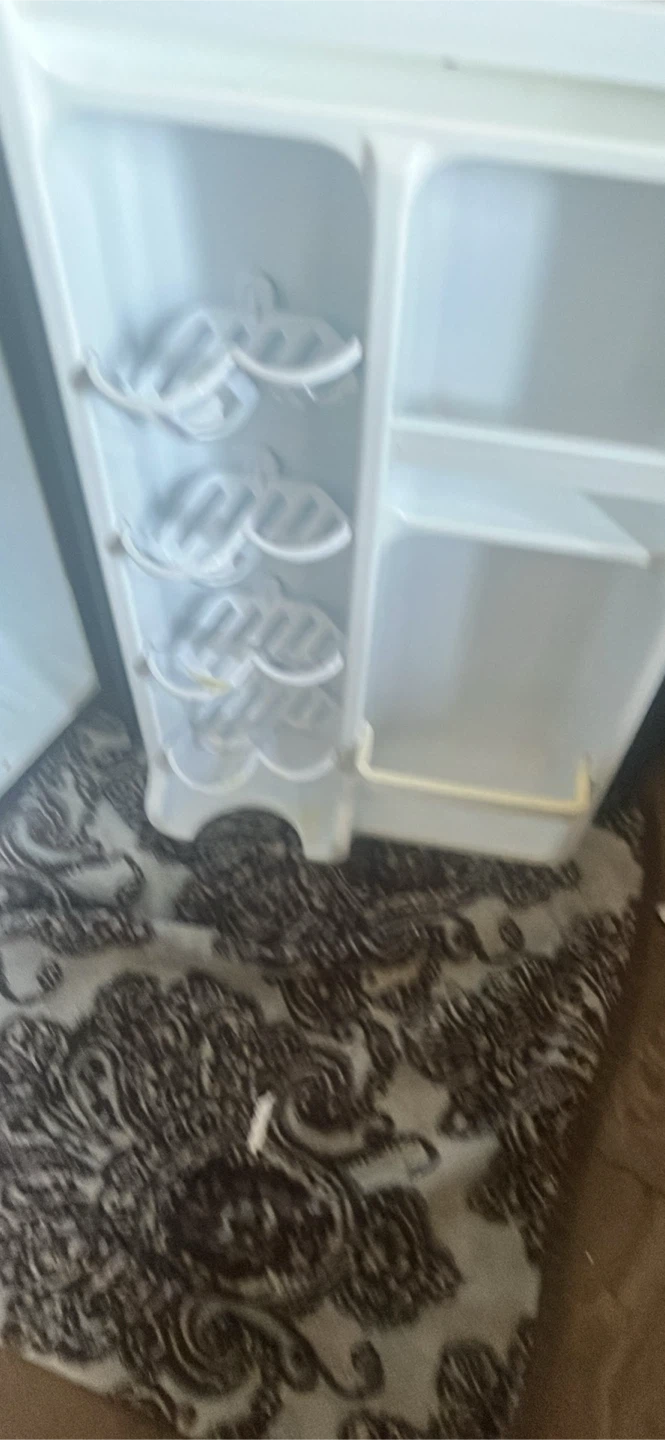 Danby Designer Mini Fridge - photo 4