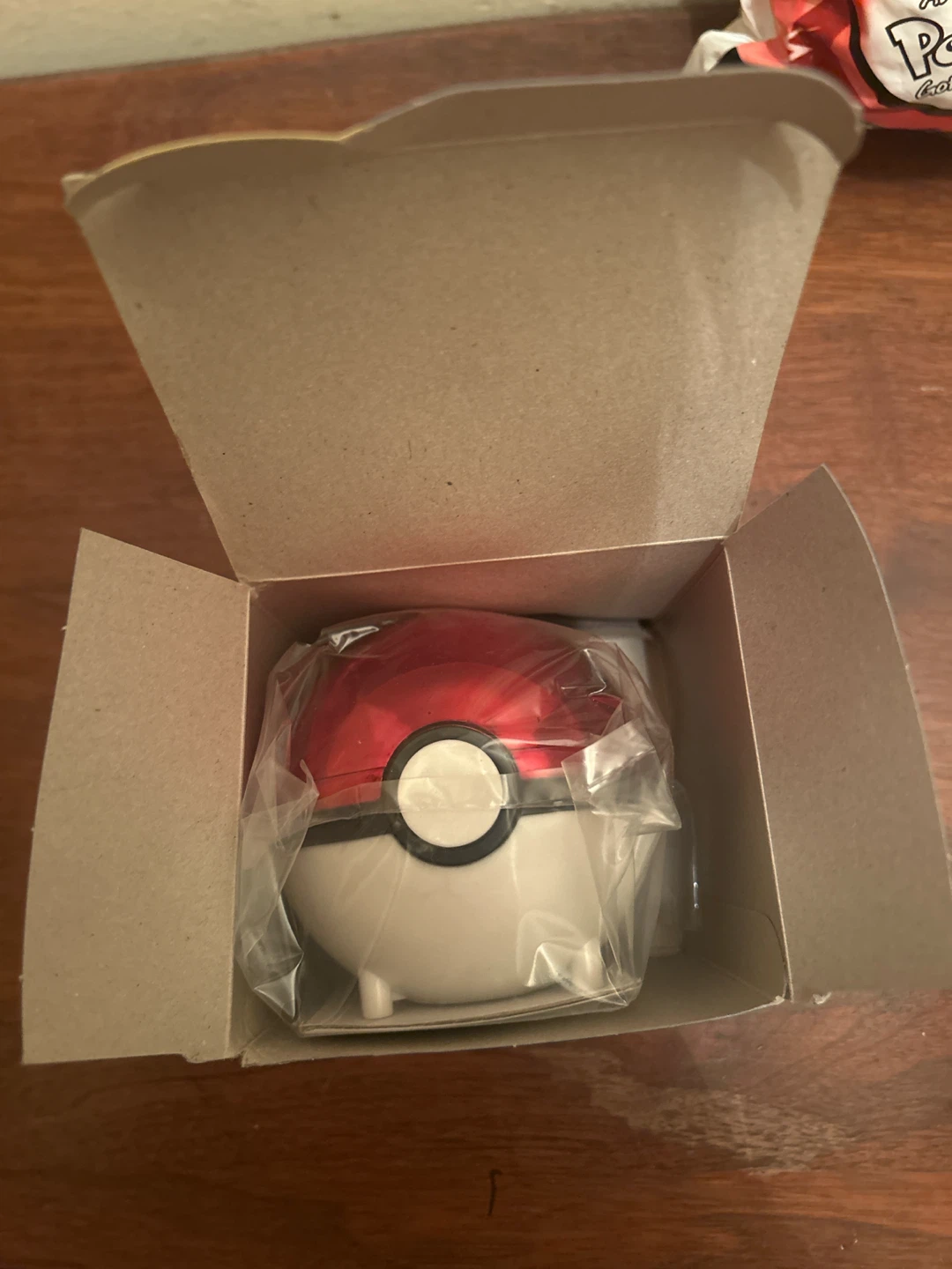 1999 Pokemon BK Collectible Toy and Gold-Plated Trading Card - photo 3