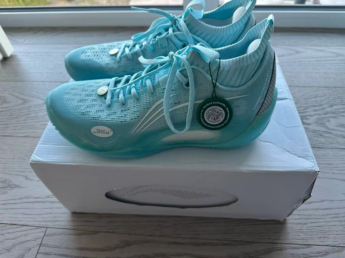Li-Ning "Way of Wade" 808 ultra size 8 men like new