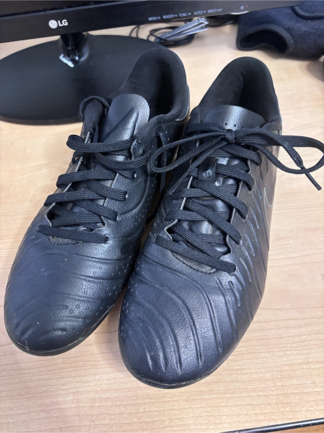 Nike Tiempo Soccer Cleats size 7 - photo 2