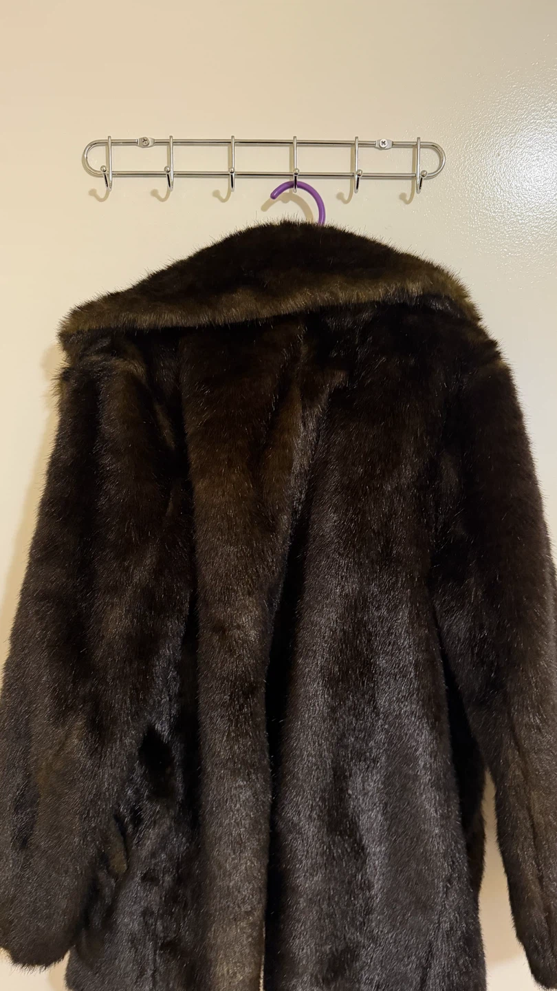 H&M Faux Fur Coat - Size 4 - photo 4