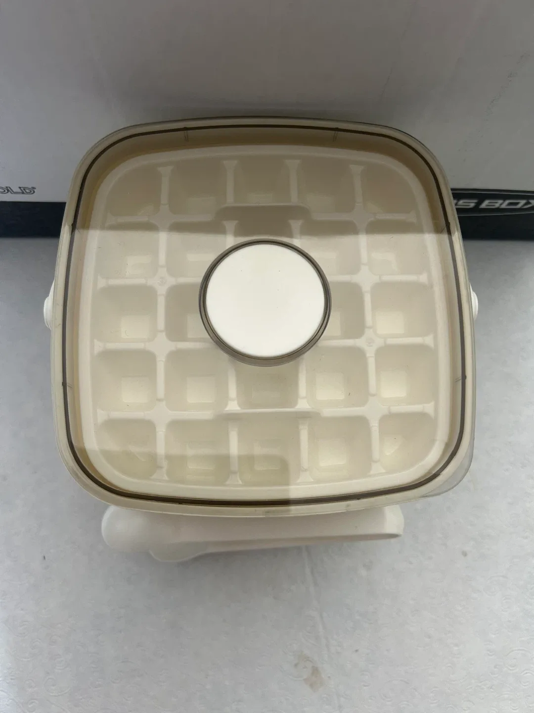 Ice Cube Box with Button Release - photo 3