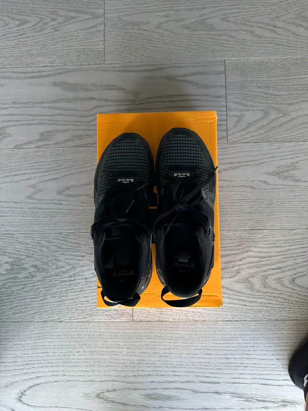 Nike LeBron Witness 6y bad condition cheap - photo 2