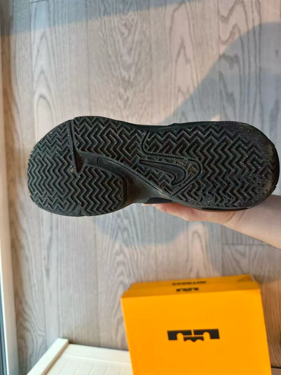 Nike LeBron Witness 6y bad condition cheap - photo 5