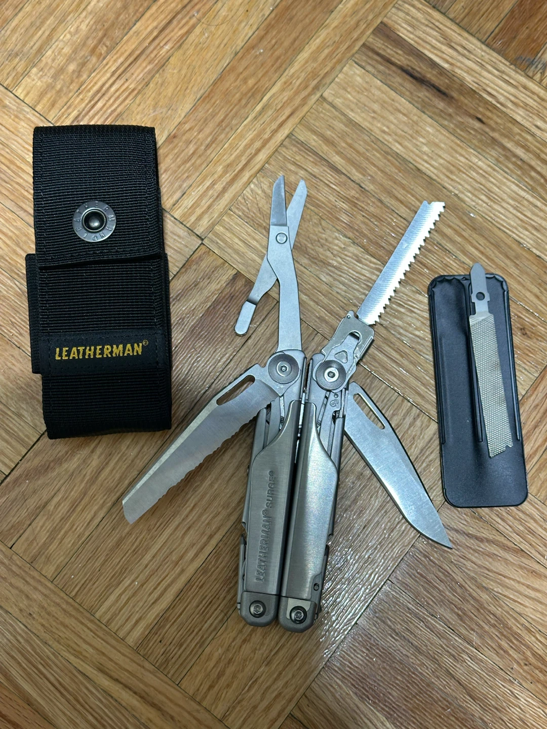 Leatherman Surge Multi-tool with Sheath - photo 2