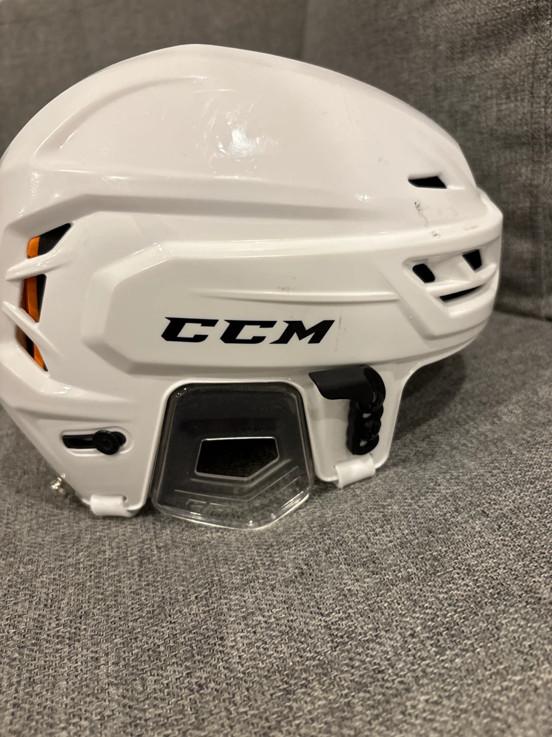 CCM tacks 710 helmet Small - photo 4