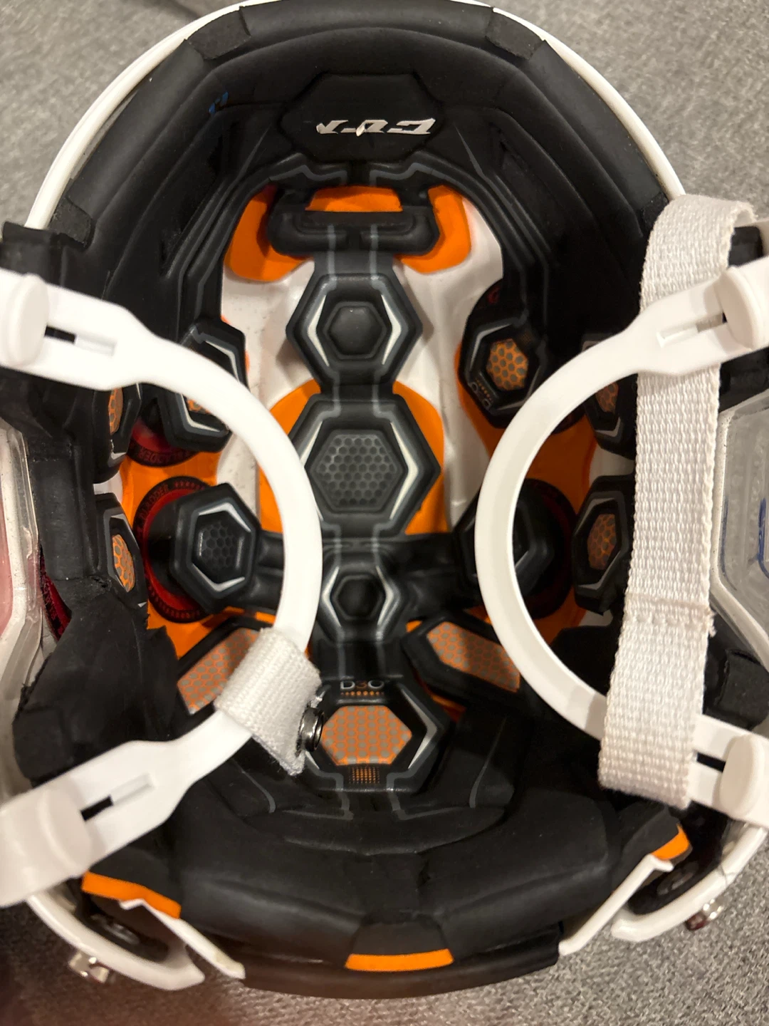 CCM tacks 710 helmet Small - photo 5