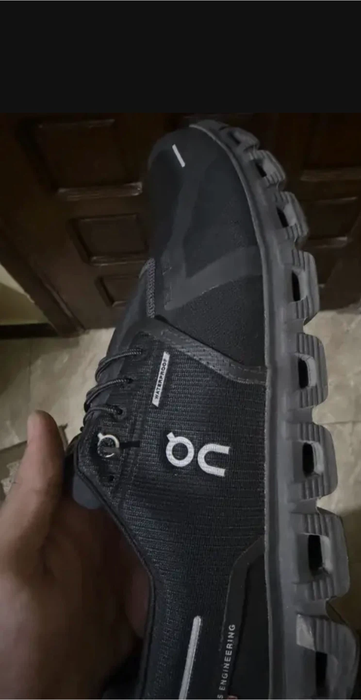 On Cloud Waterproof Running Shoes - photo 3