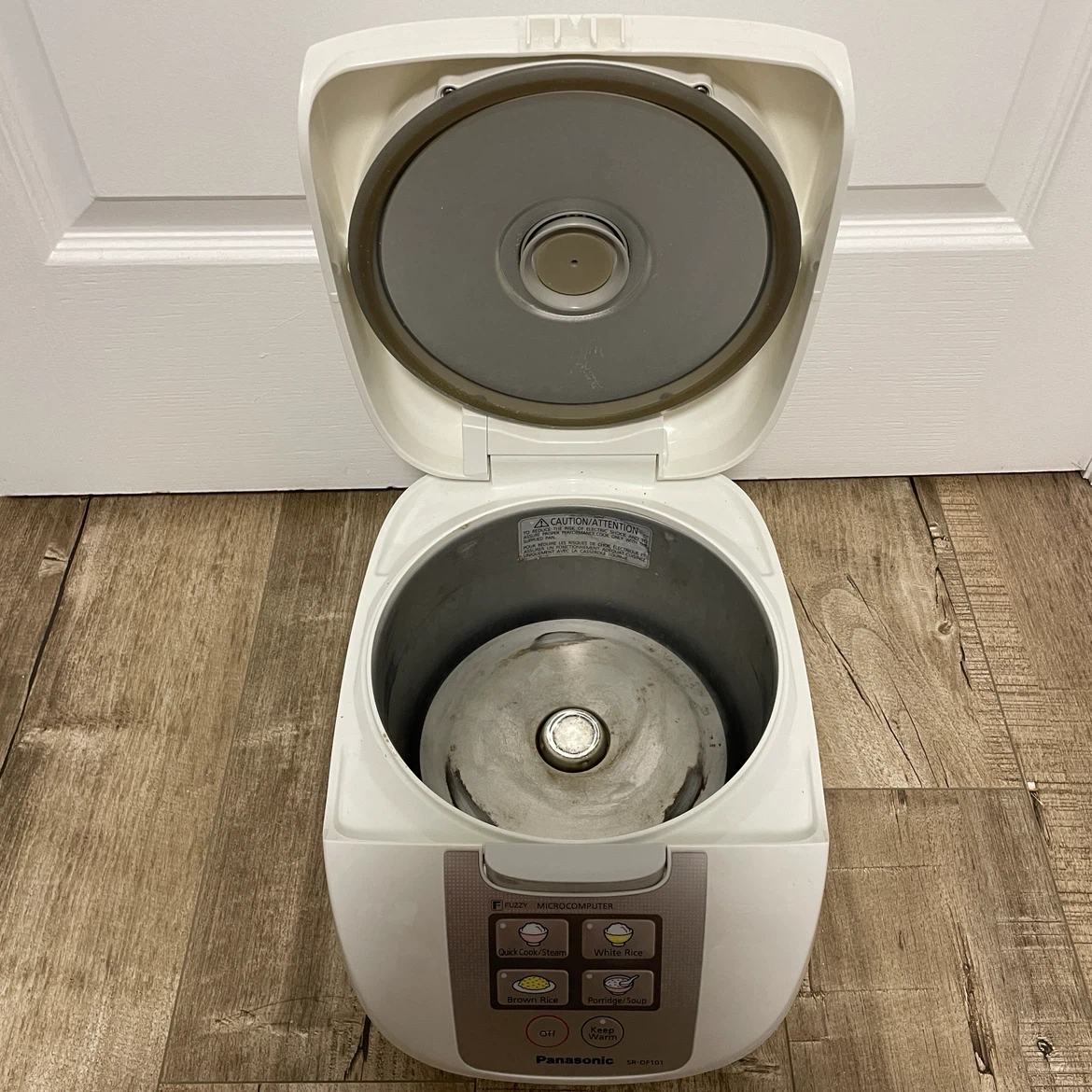 Panasonic 5 Cups Rice Cooker (SR-DF101) - photo 3