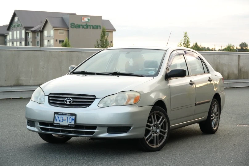 2003 Toyota Corolla CE Sedan
