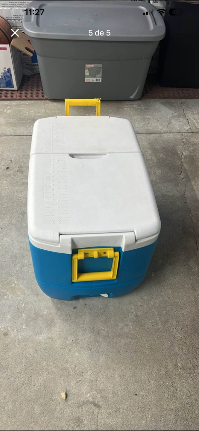 Igloo Rolling Cooler - photo 4