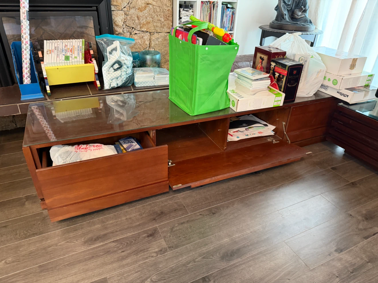 Wooden tv stand with Glass Top - photo 2
