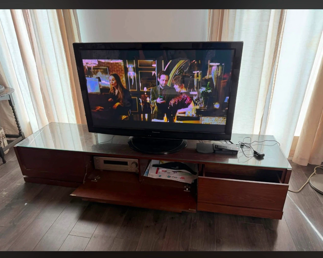 Wooden tv stand with Glass Top - photo 3