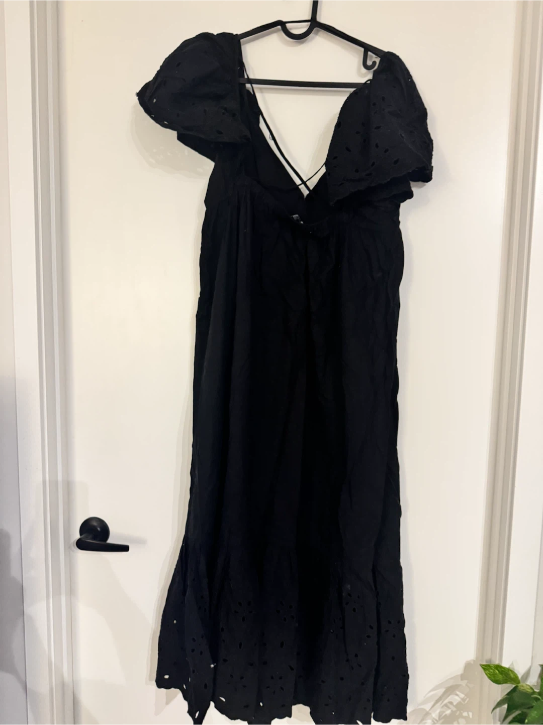 4 women’s dresses for $10. - photo 4