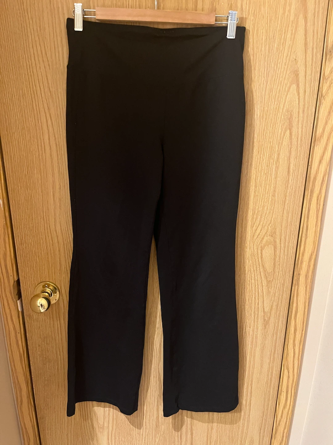Ladies athletic pants, leggings and capris