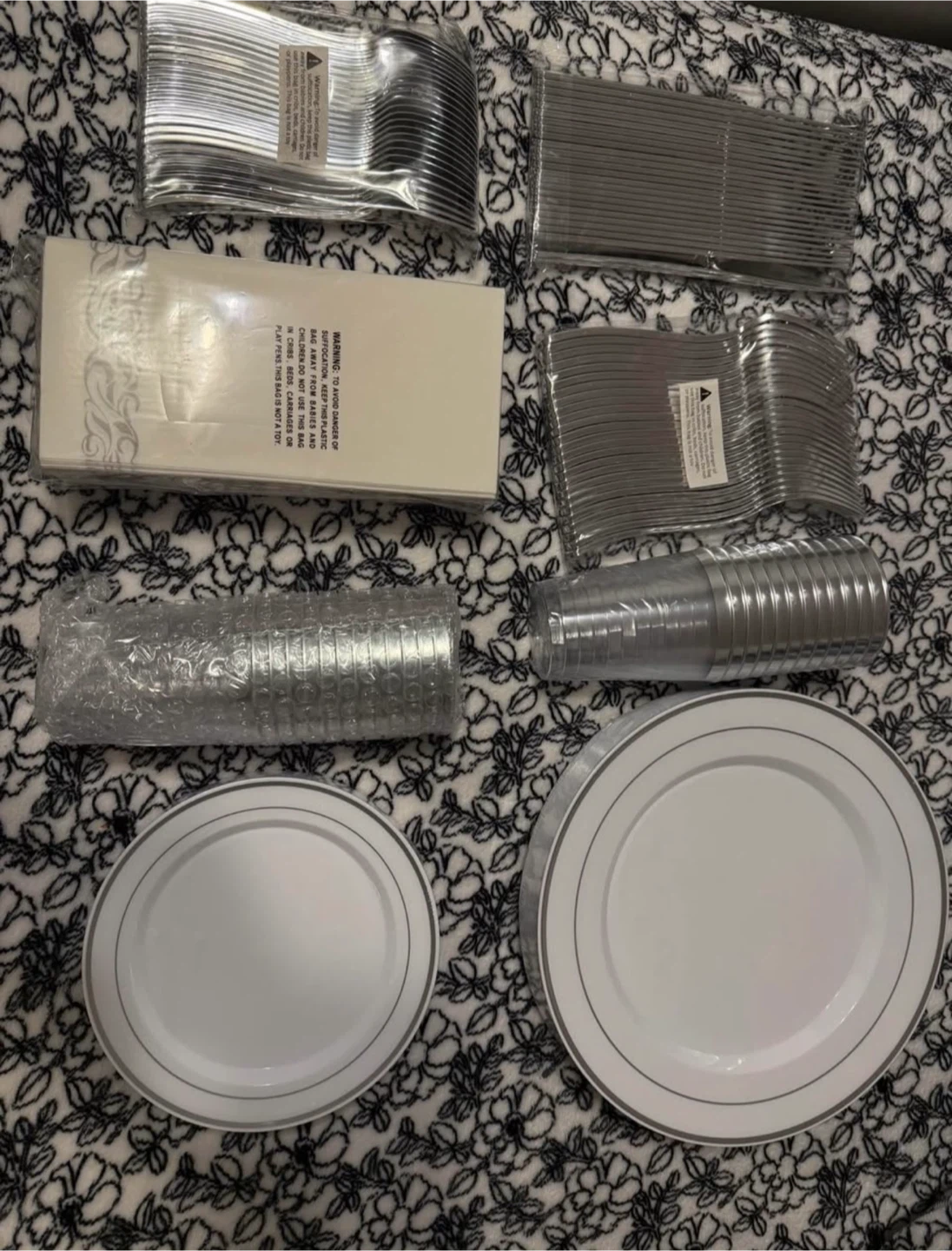 FocusLine 175 Piece Silver Dinner Set - photo 2