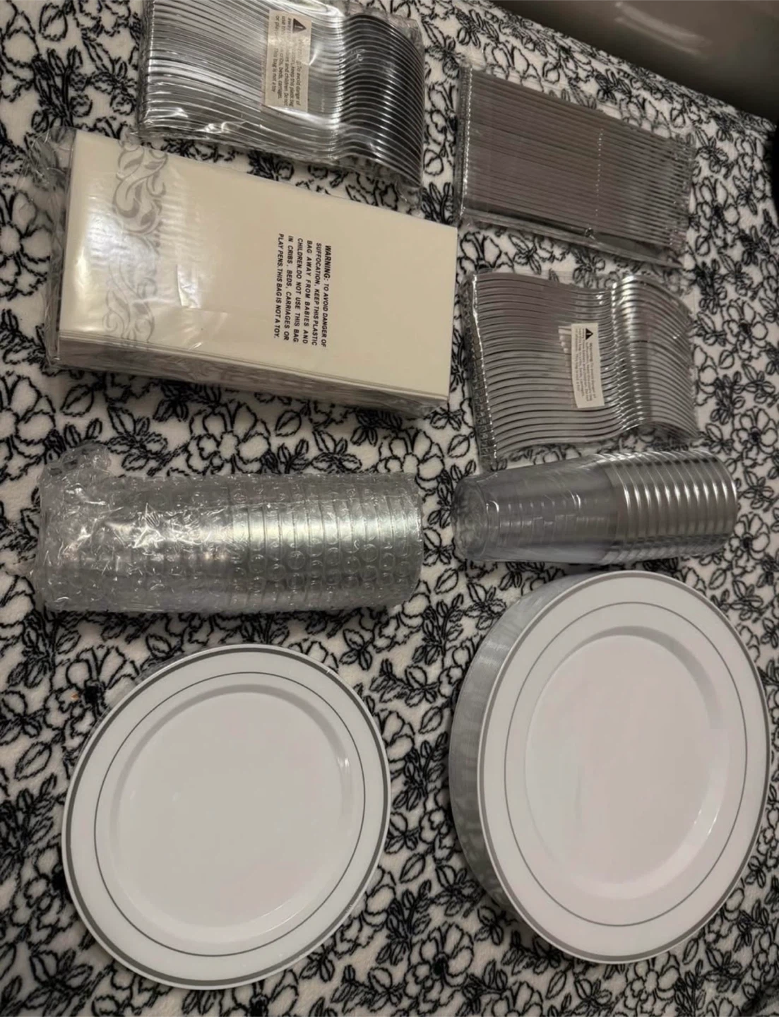 FocusLine 175 Piece Silver Dinner Set - photo 4