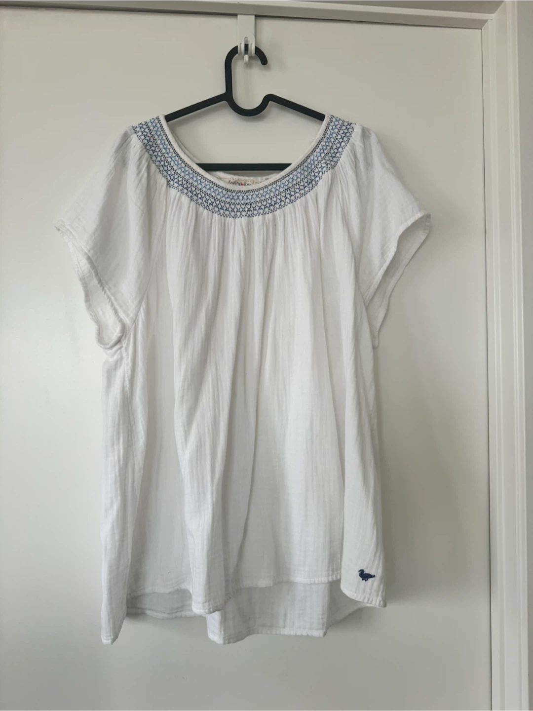 2 White Embroidered Blouse - photo 2