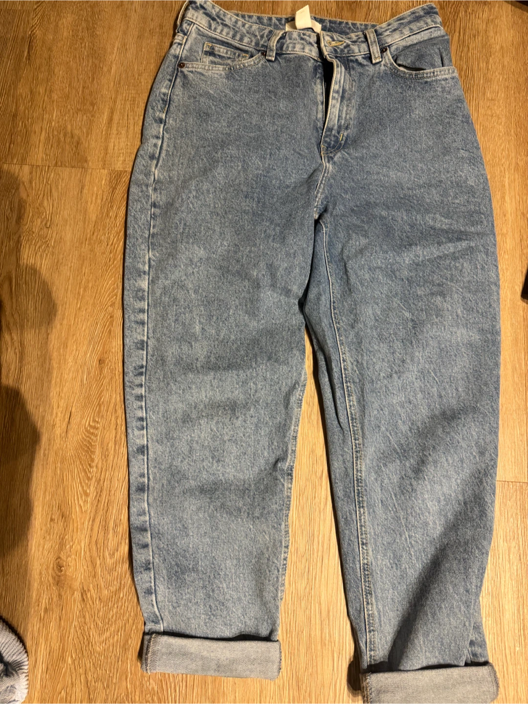 2 pairs of jeans.