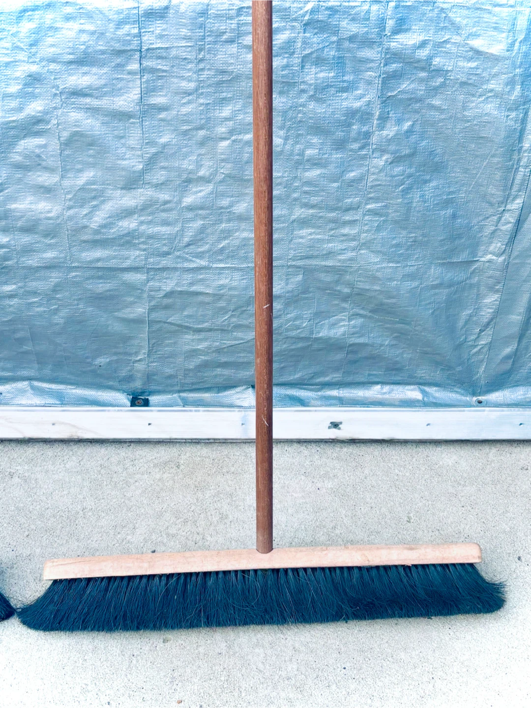 24” Contractors Horsehair Bristle Brooms - photo 3