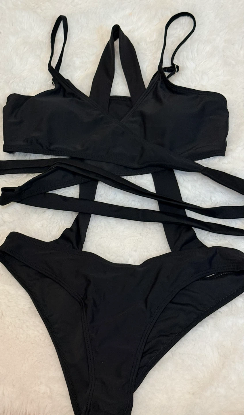 Black Wrap 2 pieces Bikini Set
