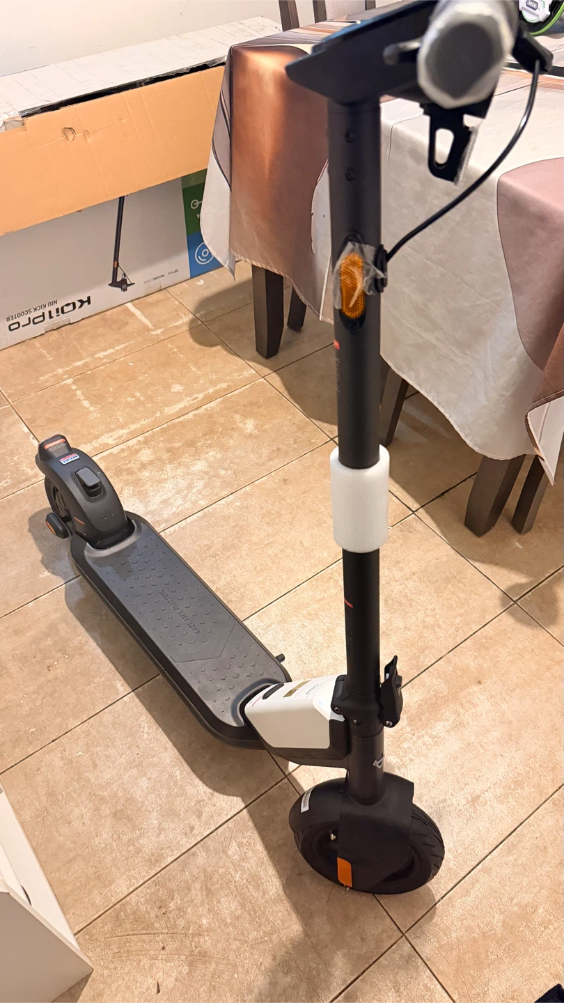 NIU KQi1 Pro Electric Kick Scooter - photo 3
