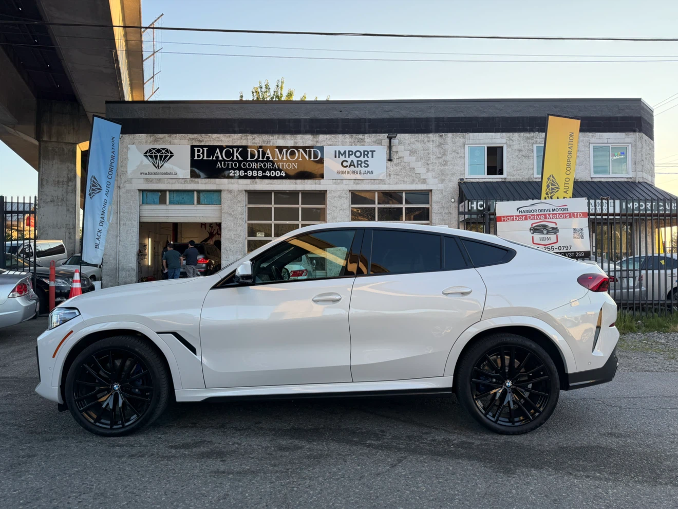 White BMW X6 M Sport - photo 4