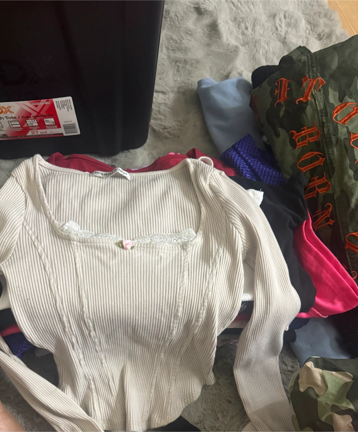 Women’s clothes bunch - photo 3