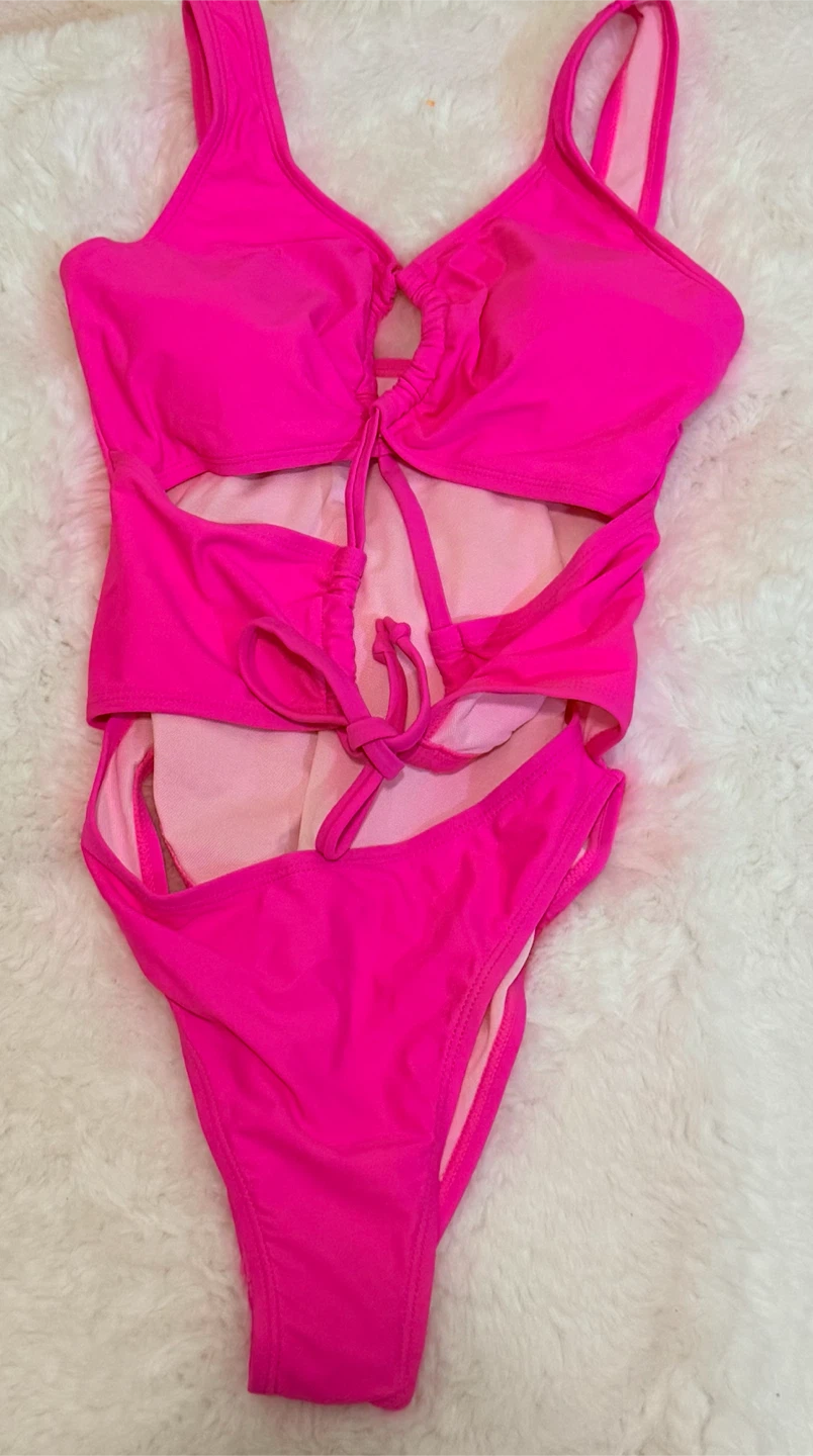 One Piece Swimsuit Ribbed High Waisted Cutout Bathing Suit - photo 3