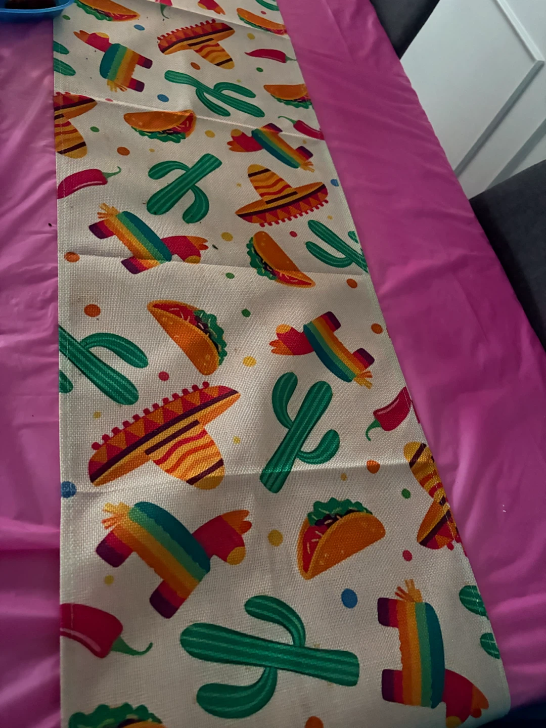 Three-Esta party decorations (third birthday) - photo 4