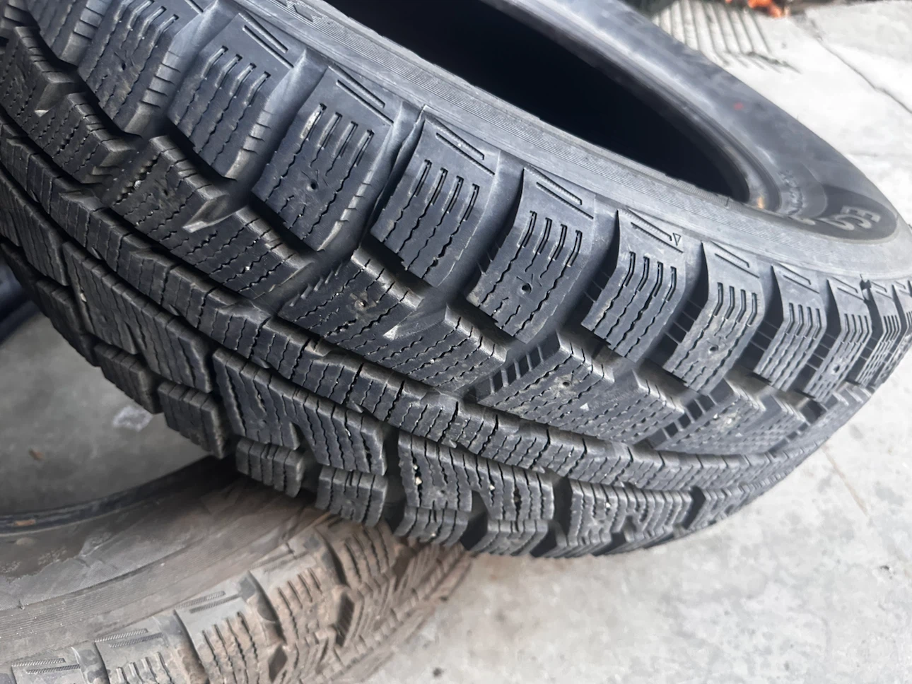 Yokohama iceGUARD Studless SUV Tires - photo 4