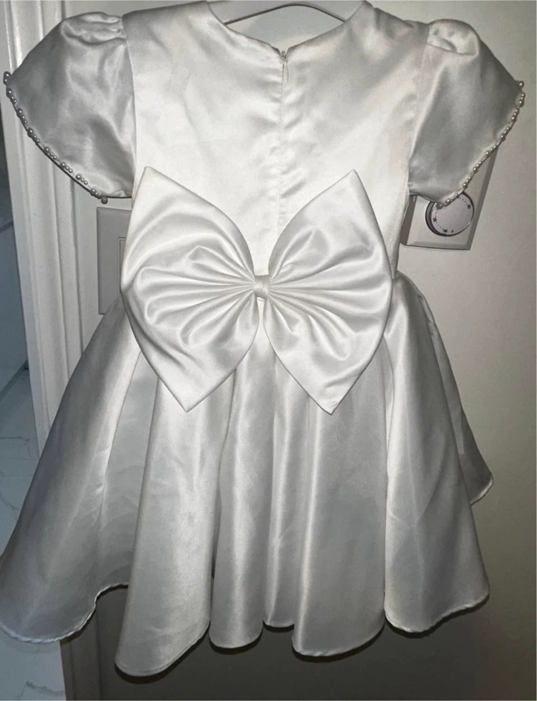 White Christening Dress with Pearls and Bow - photo 2