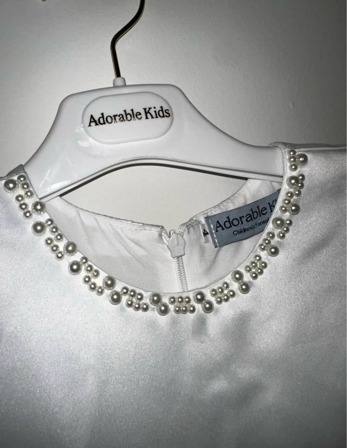 White Christening Dress with Pearls and Bow - photo 3