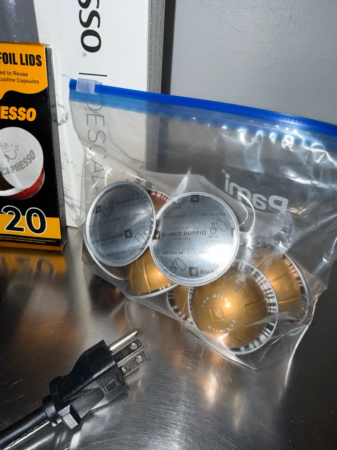 Nespresso VertuoPlus Coffee Machine Bundle - photo 3