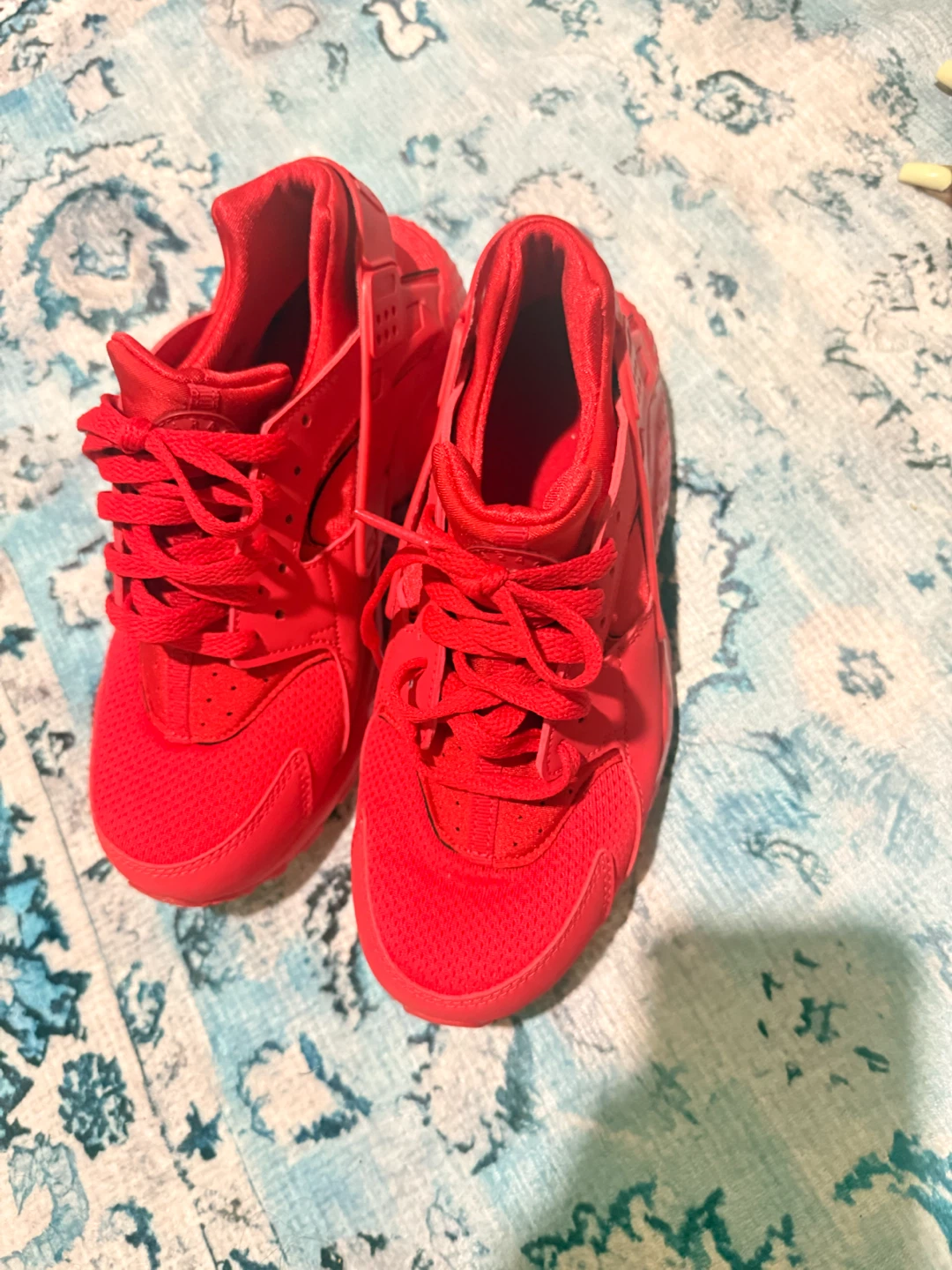 Nike Huarache Run GS Triple Red Sneakers Sz Youth 6.5Y
