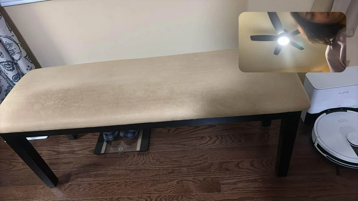 Wooden bench with cushion - photo 2