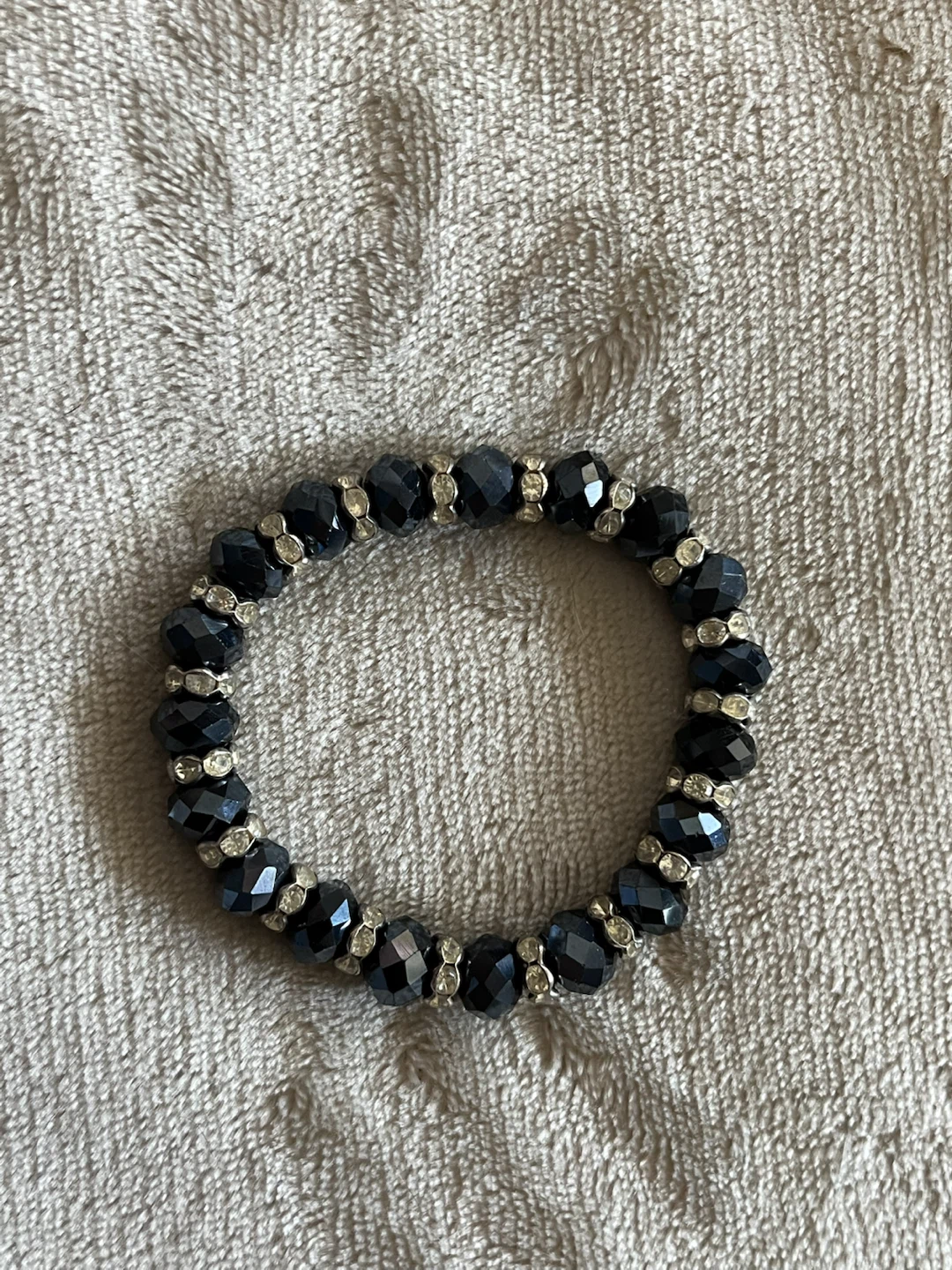 Beaded bracelets, $2 each or $8 for all 6 - photo 3