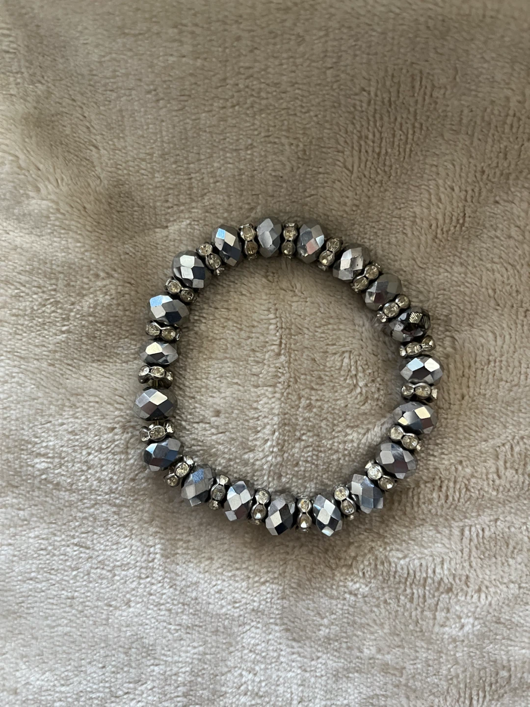 Beaded bracelets, $2 each or $7 for all 5 - photo 5