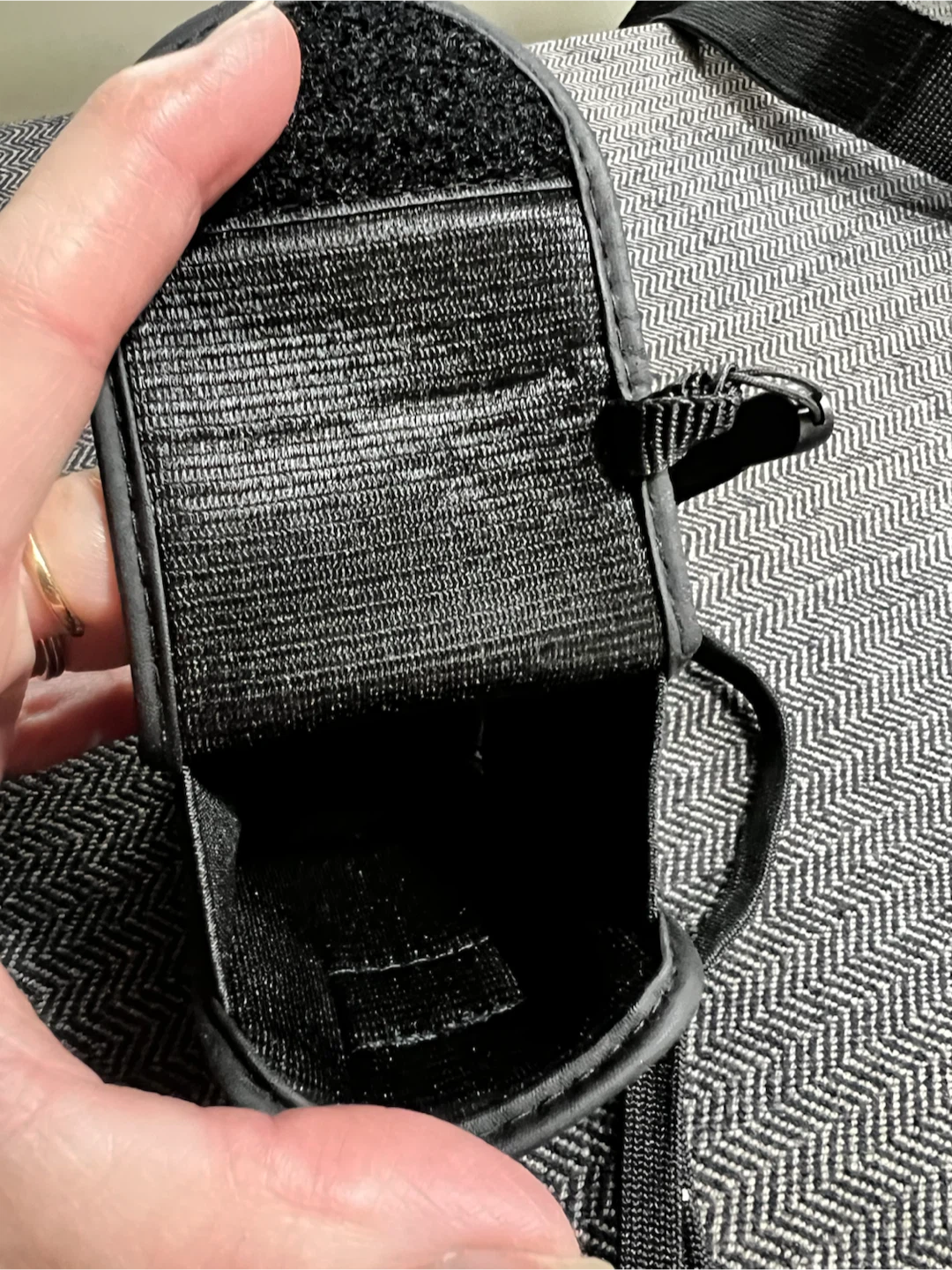 Rollei Black Camera Pouch with Neck Strap - photo 2