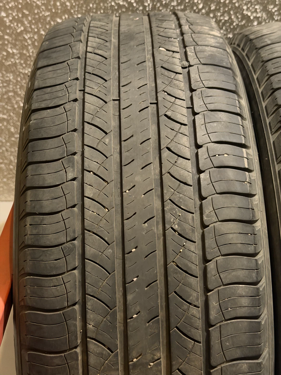 Set of 4 Michelin Tires 245/60/18 - photo 2