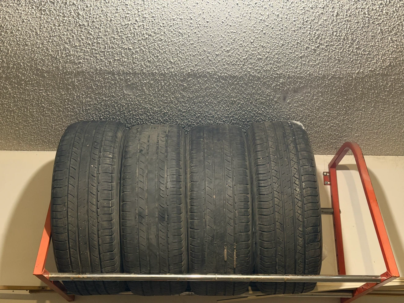 Set of 4 Michelin Tires 245/60/18 - photo 5