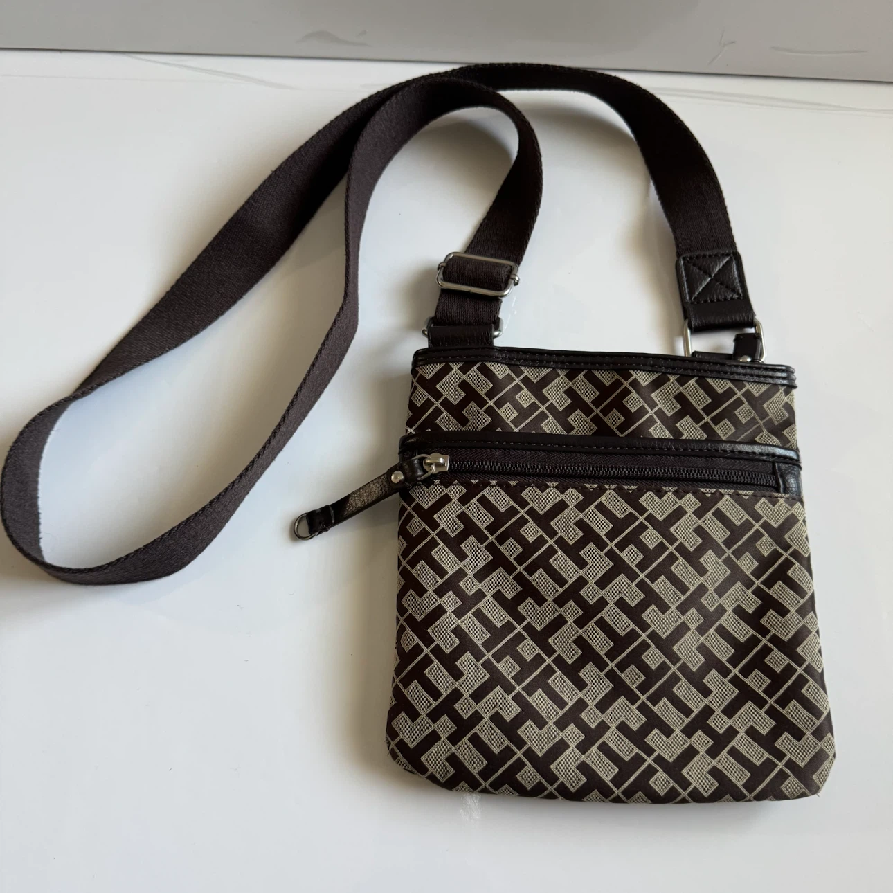 Tommy Hilfiger Crossbody Bag Brown Monogram UNISEX EUC