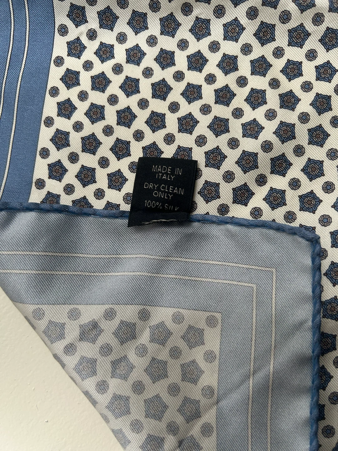 Dunhill London Silk Pocket Square Scarf Blue White Pattern - photo 3