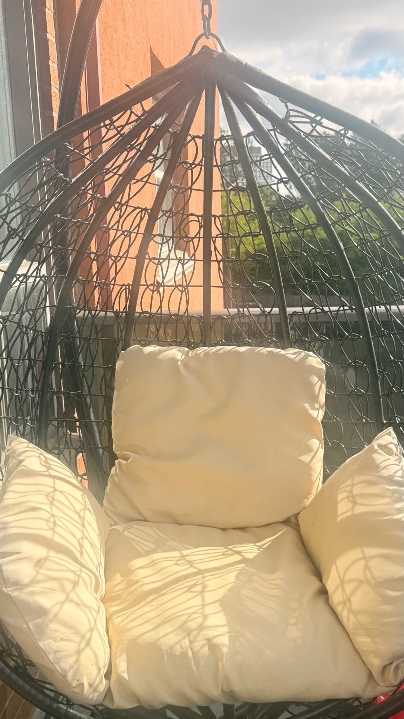 Hanging Egg Chair with Cushions