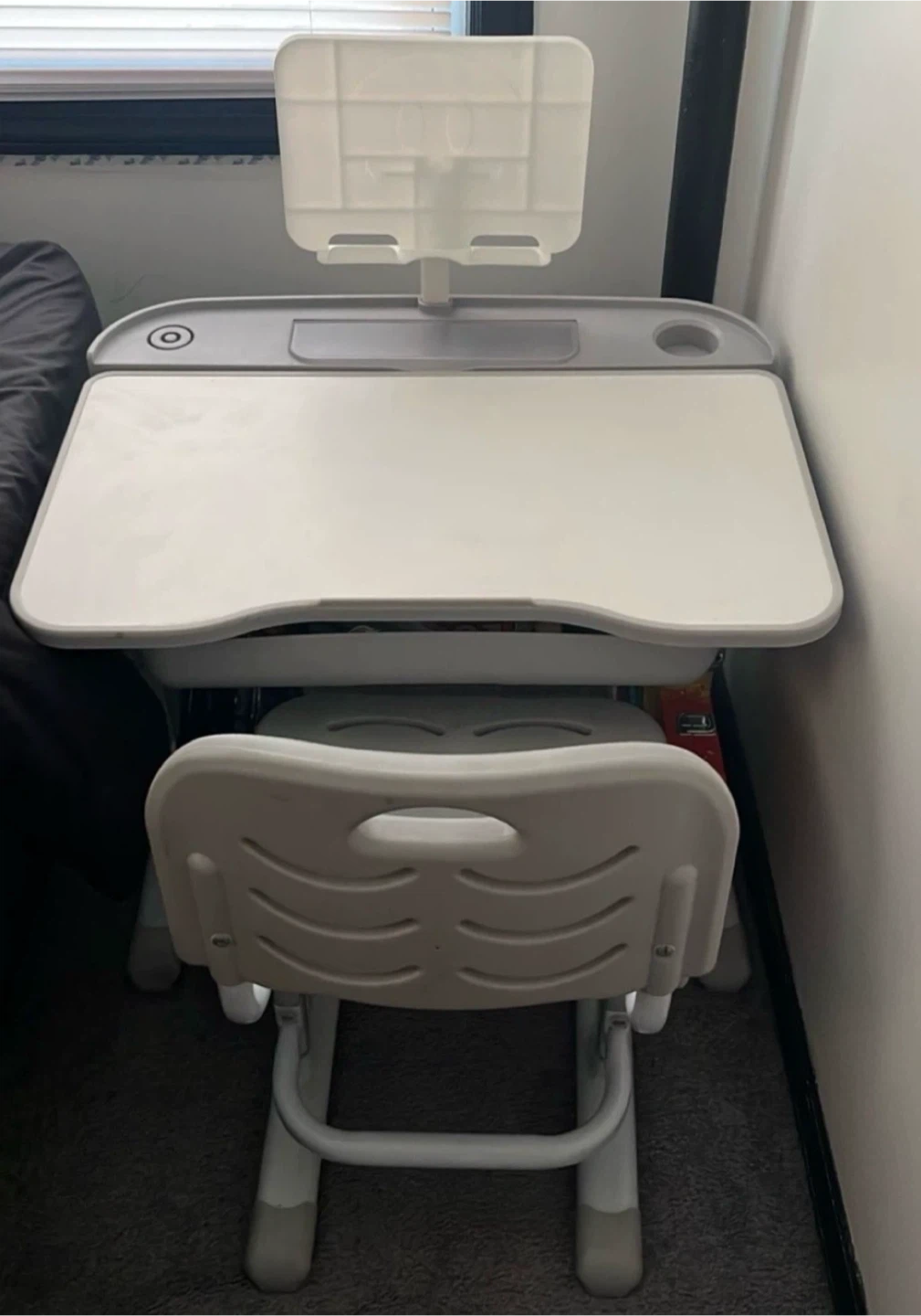 Kids Desk and Chair Set- Gray