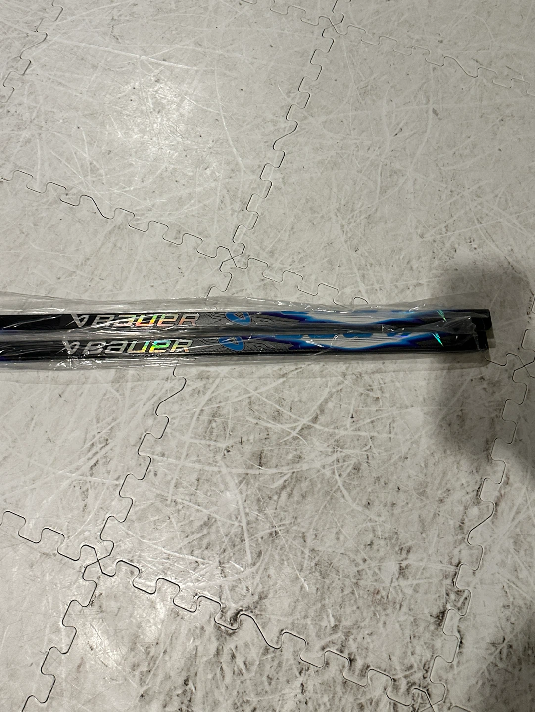 *BRAND NEW* Bauer Flylite Hockey sticks - photo 2