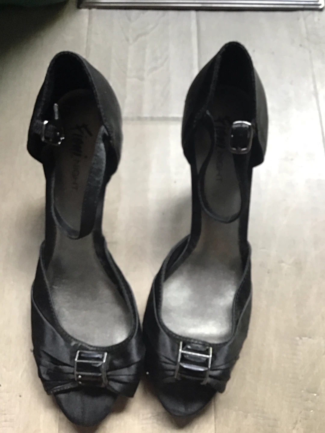 Fioni Night Black Satin Heels - photo 3