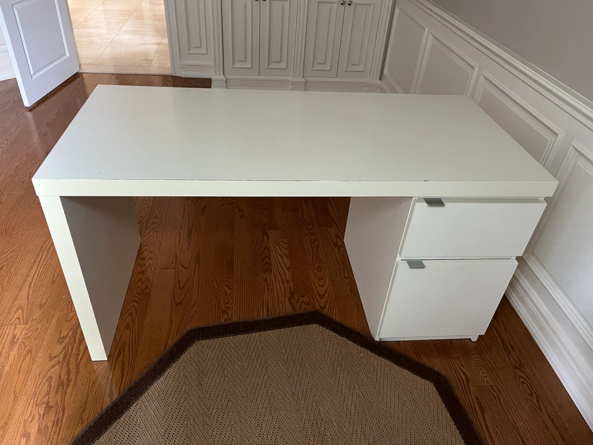 IKEA White Office Desk – Good Condition